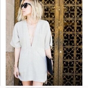 Reformation XS Beige V Neck Mini Dress with Pockets |‎ Minimalist Made in USA